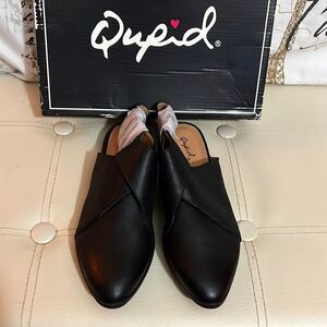 Qupid Black Ankle Strap Mule Sz 6.5